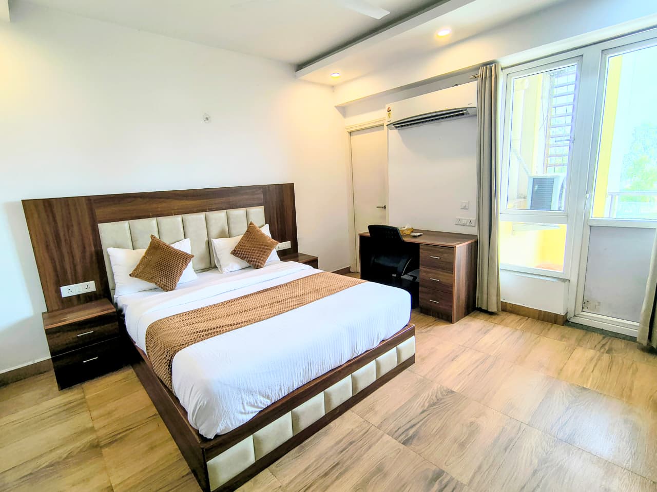Osaka Suites Kundli Room 17