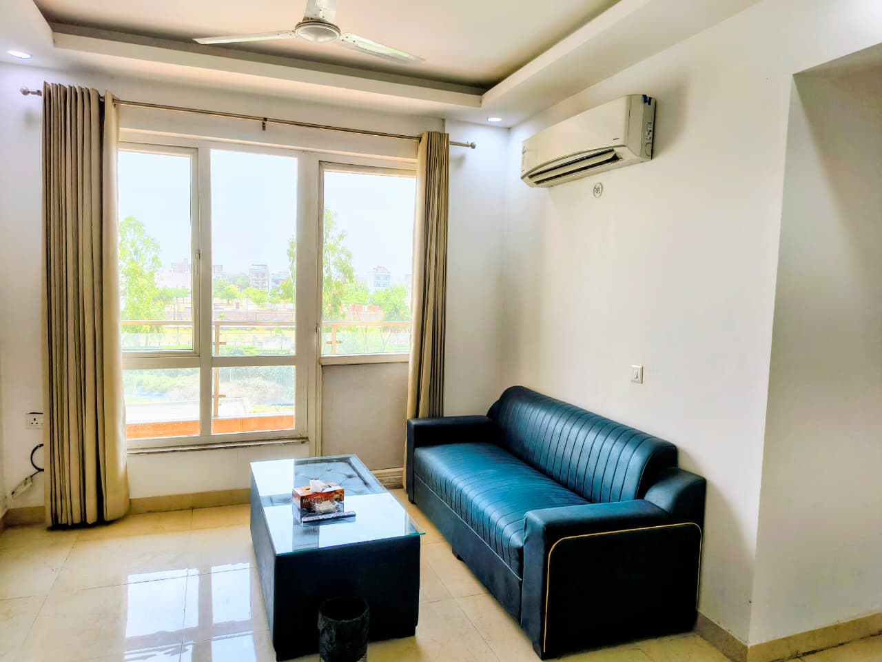 Osaka Suites Kundli Room 6